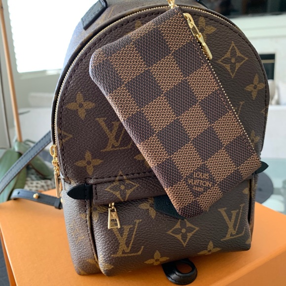 Sold. Louis Vuitton Key Pouch damier ebene - Picture 2 of 6